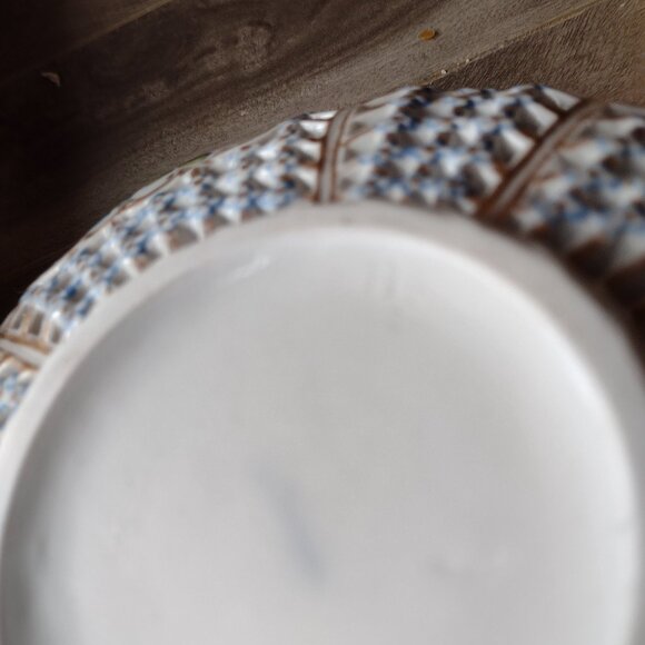 Super Antique Porcelain KPM Berlin Basket-style bowl - Picture 2 of 7